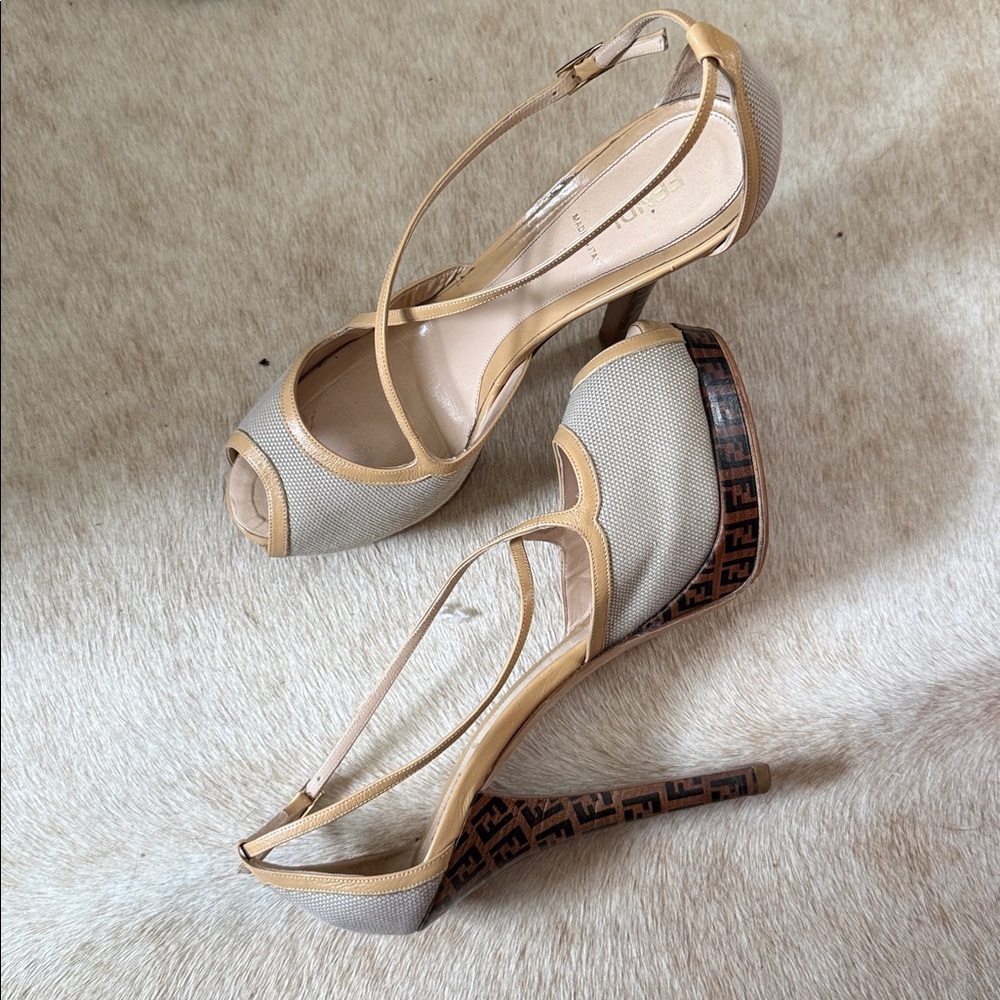 Fendi Beige Zucca Strappy Platform Peep-Toe Heels with FF Logo Platform - Picture 3 of 13